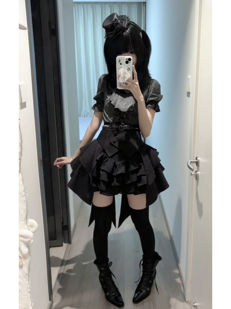 Japanese Gothic Lolita Subcult - đánh giá và giá Puff Sleeve Blouse