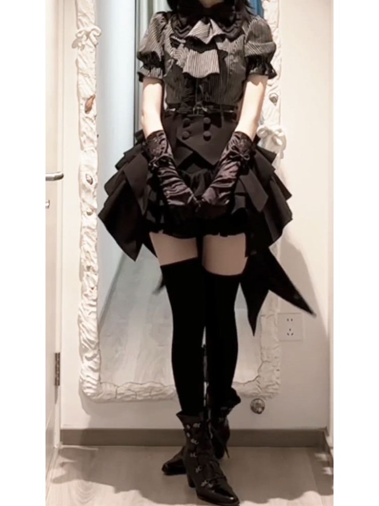 Japanese Gothic Lolita Subcult - đánh giá và giá Puff Sleeve Blouse