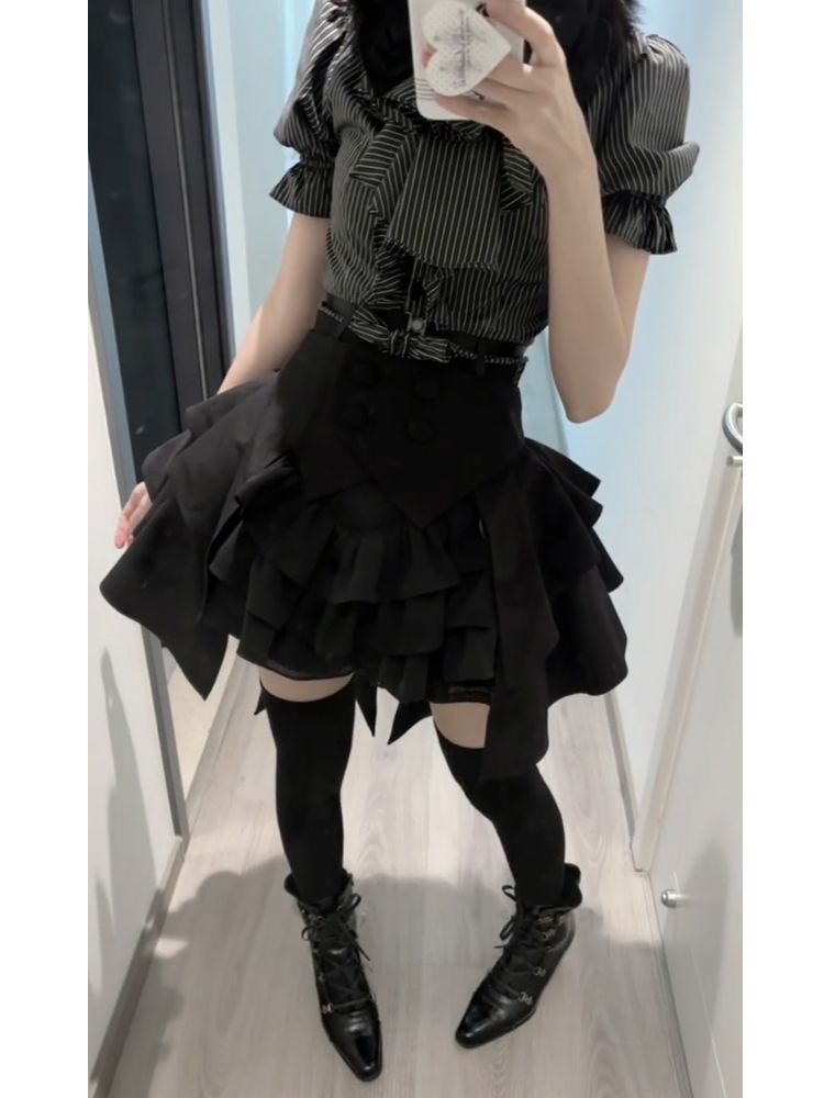 Japanese Gothic Lolita Subcult - đánh giá và giá Puff Sleeve Blouse